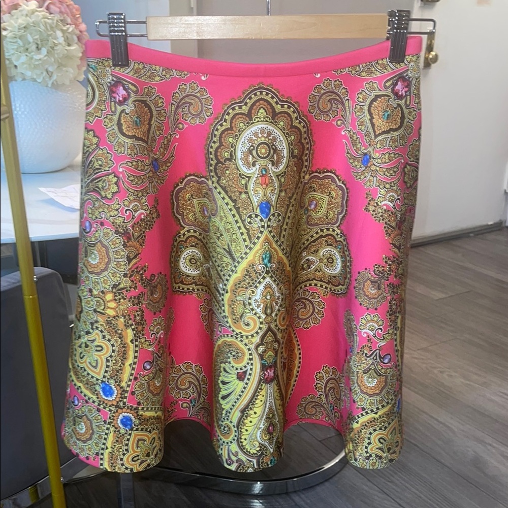 TED BAKER - Vibrant Paisley Print Skirt